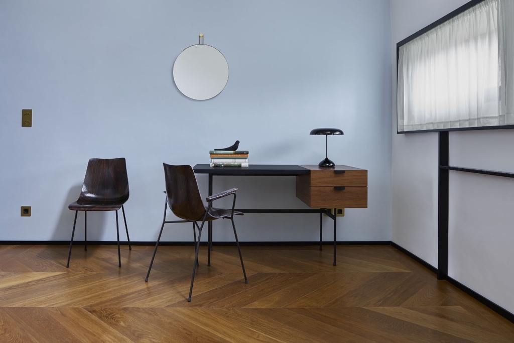 stalportcontemporain-ligneroset-tanis