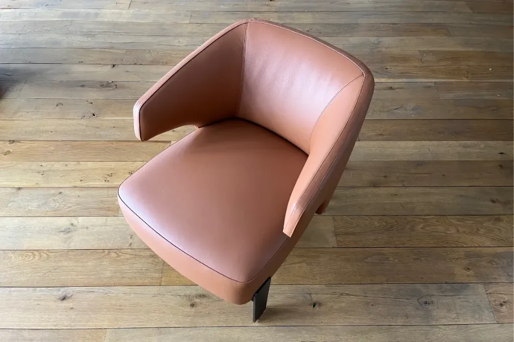 [camerich-embrace-exposition] Embrace