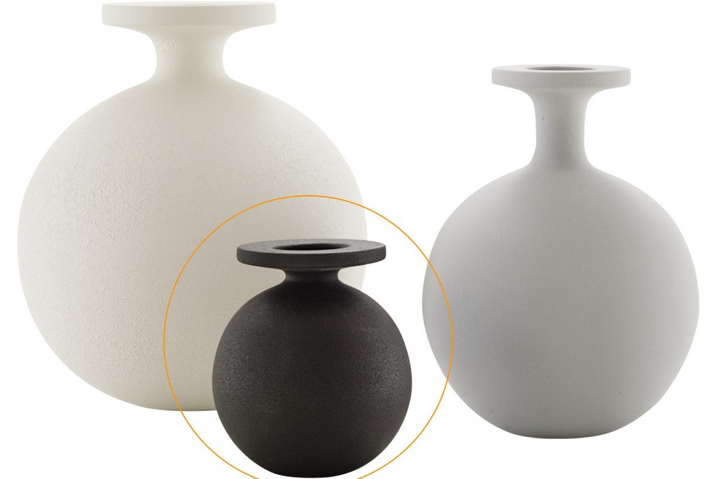 [lundi-ligne roset - expo] LUNDI - petit noir